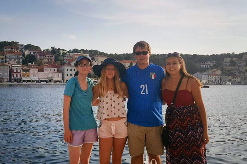 SE Professor Leads Students In Pilot Study Abroad Program